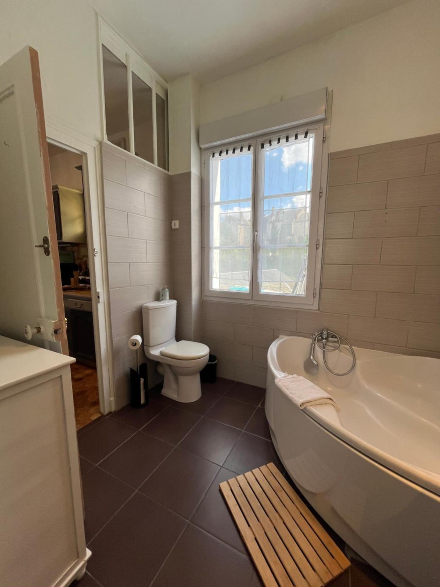 Cote Chateau - Grand Appartement Au Coeur De Blois Exteriör bild
