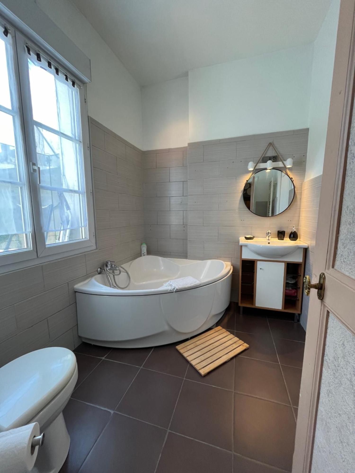 Cote Chateau - Grand Appartement Au Coeur De Blois Exteriör bild