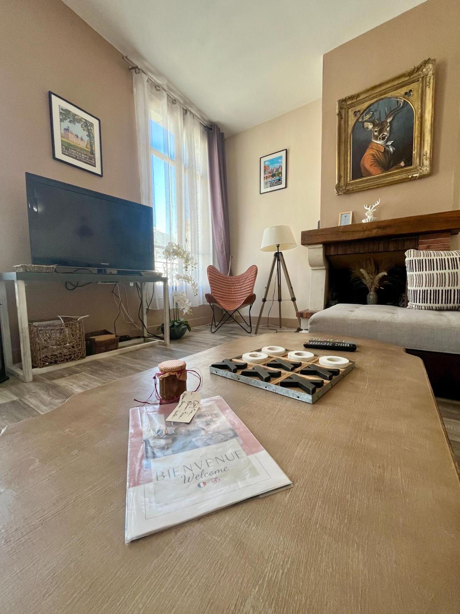 Cote Chateau - Grand Appartement Au Coeur De Blois Exteriör bild